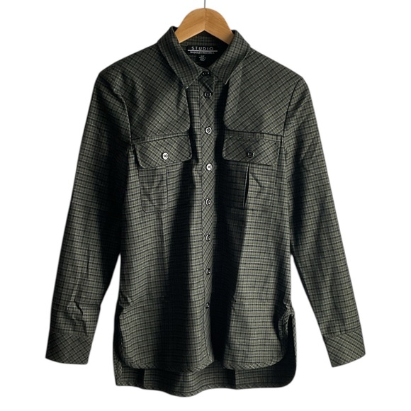 Badgley Mischka Tops - Badgley Mischka Plaid Button-Up Shirt, size S